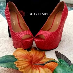 BERTINNI Open Toe Wedge Shoes - Coral